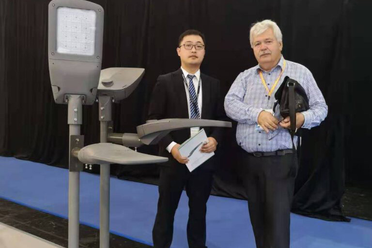 Hong Kong International Lighting Exhibition Хонконгийн олон улсын гэрэлтүүлгийн үзэсгэлэн